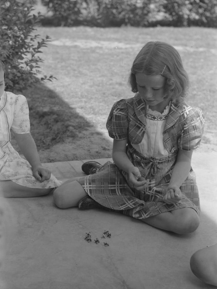 Untitled Photo, Possibly Related To Little Girl Playing Jacks At The Casa Grande Valley Farms, Pinal County, Arizona