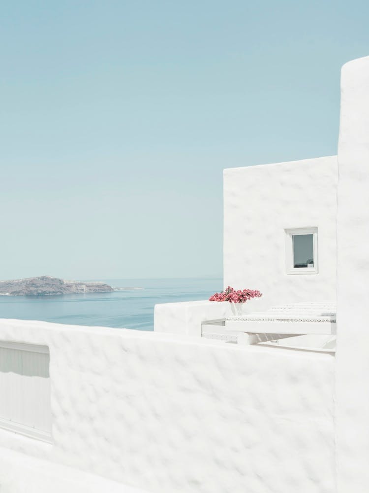 Whitewashed, Santorini