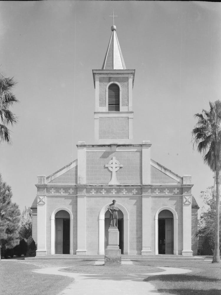 Church, Saint Martinville, Louisiana By Russell Lee