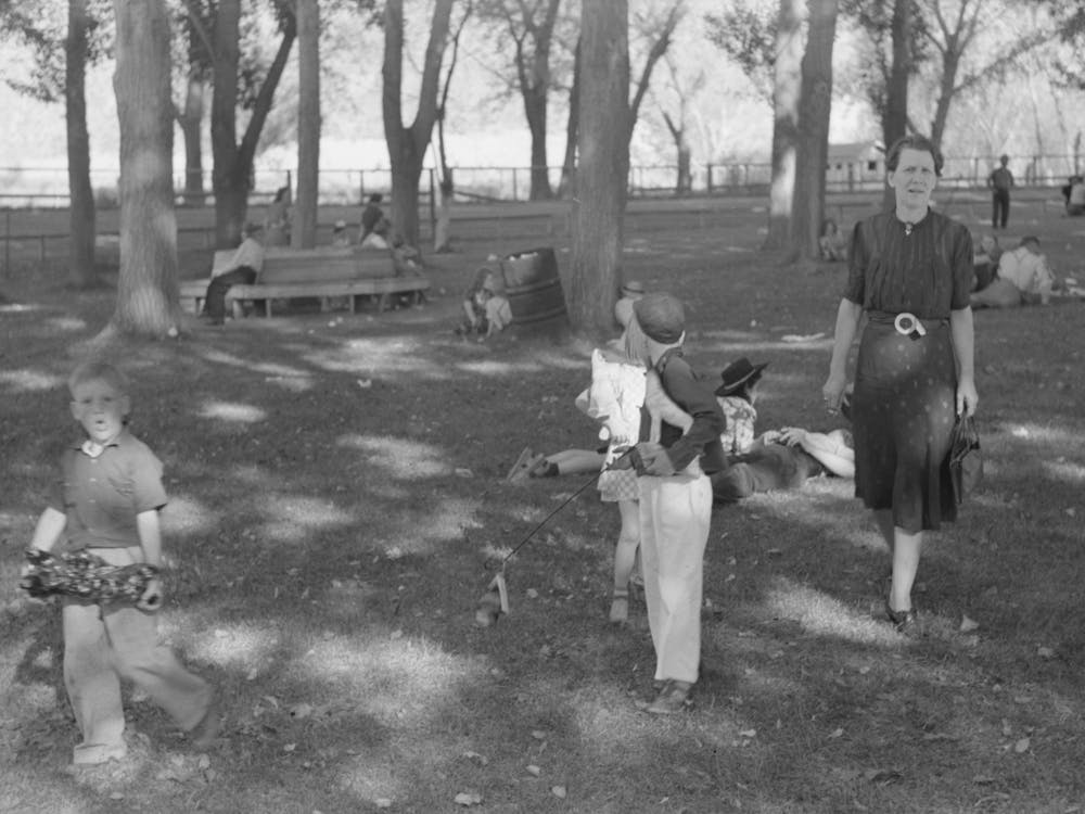 Untitled Photo, Possibly Related To Tired Picnickers, Fourth Of July, Vale, Oregon By Russell Lee 1