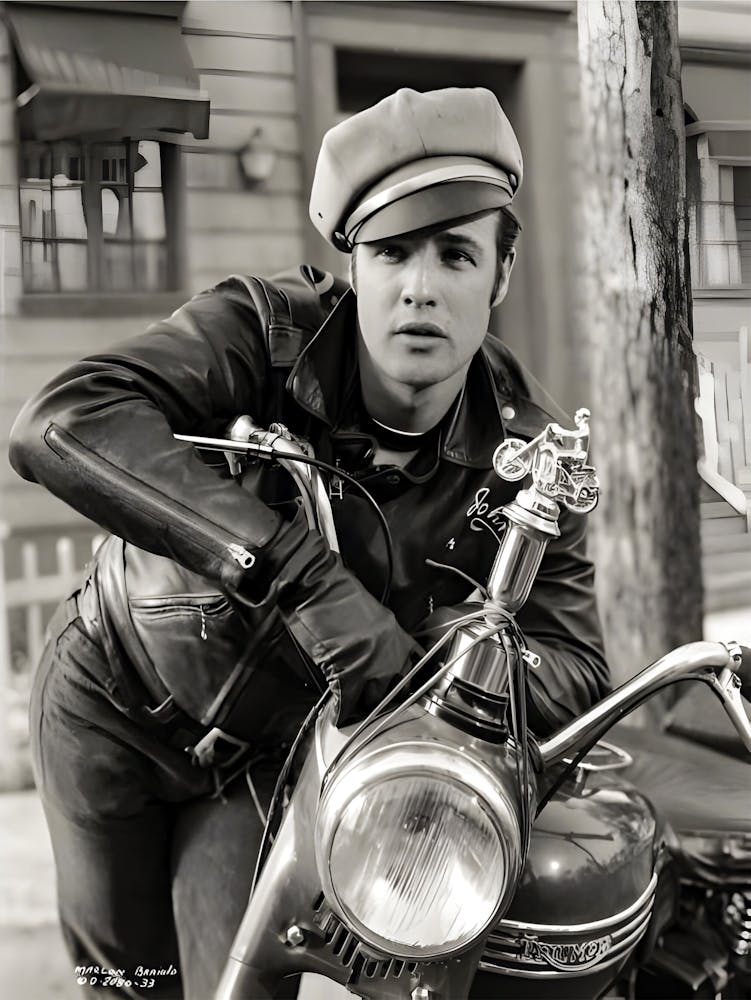 Amerikanischer Schauspieler Marlon Brando als Bandenführer Johnny in The Wild One, Regie Laszlo Benedek