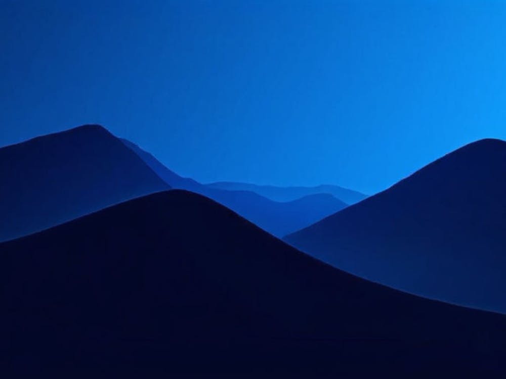 Blaue Berglandschaft