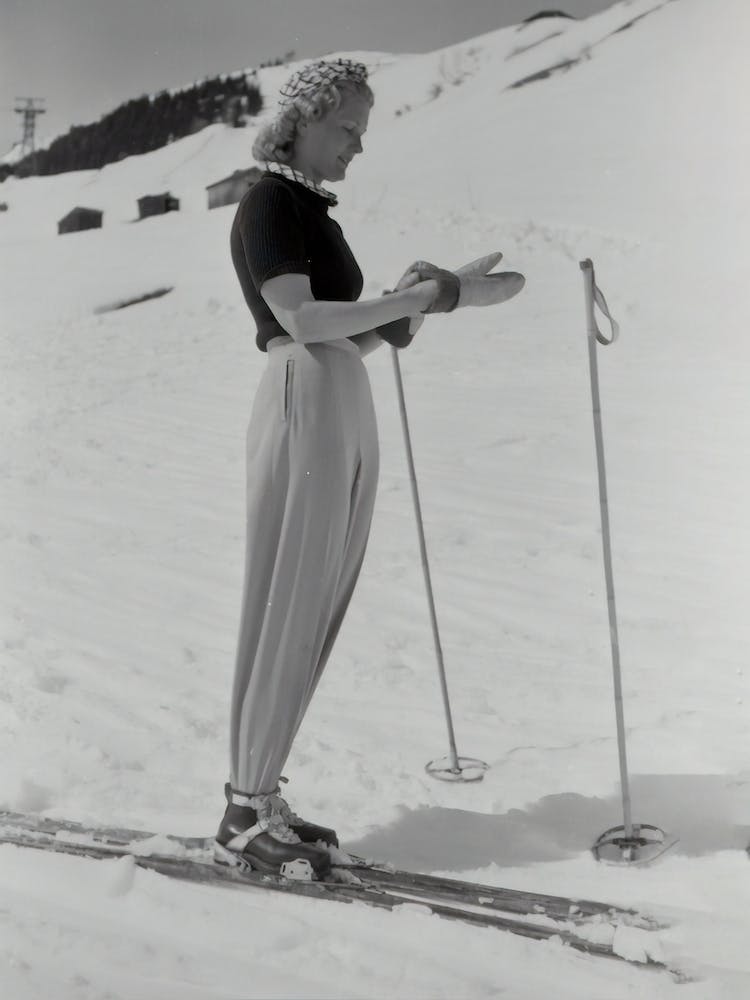 Lady On Skis, 1940