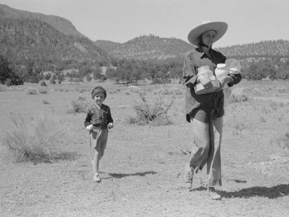 Mrs Caudill And Daughter Carrying Household Equipment To New Dugout, Pie Town, New Mexico By Russell Lee