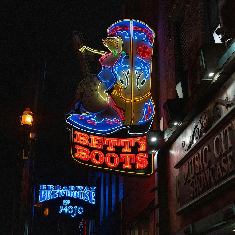 Neons In Nashville