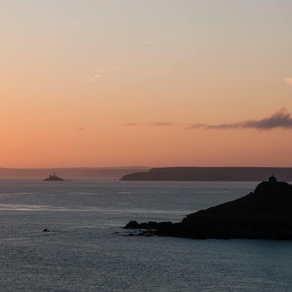 Stives Sunrise Square