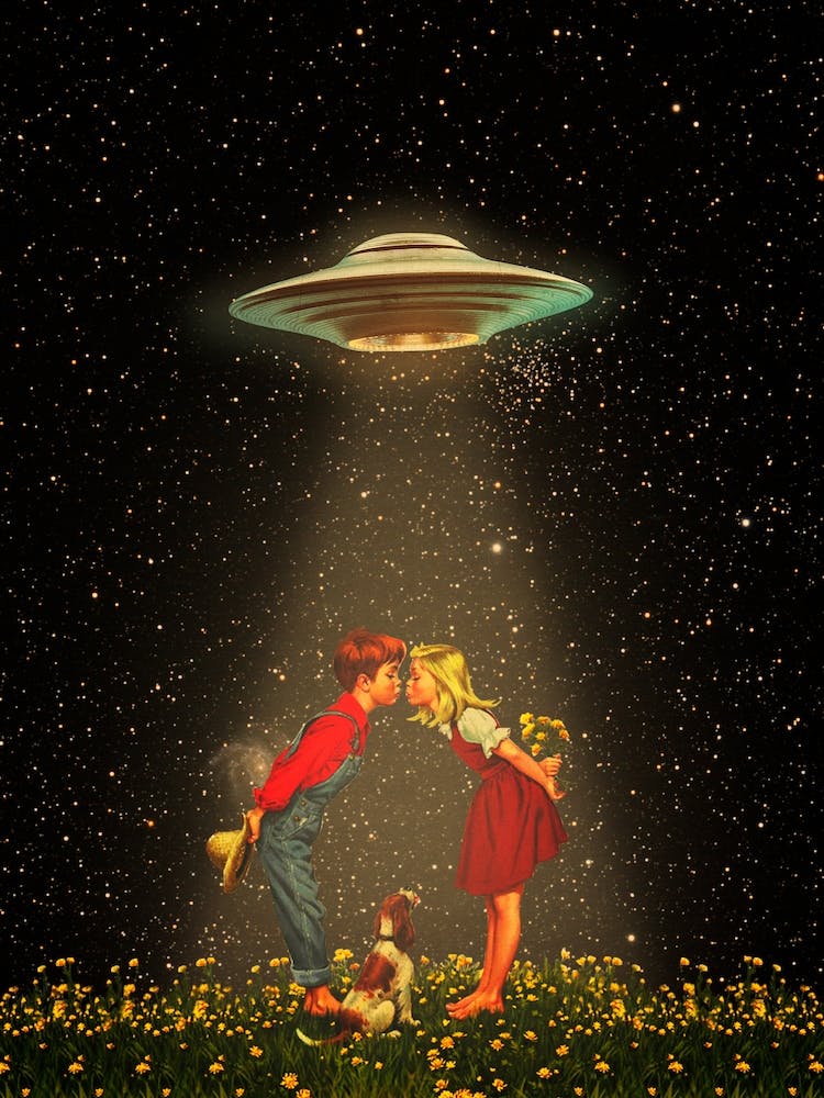 Ufo Kissing