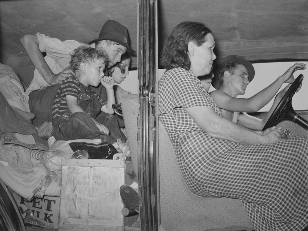 Migrants Packed Into Their Automobile Near Muskogee, Oklahoma, Muskogee County By Russell Lee