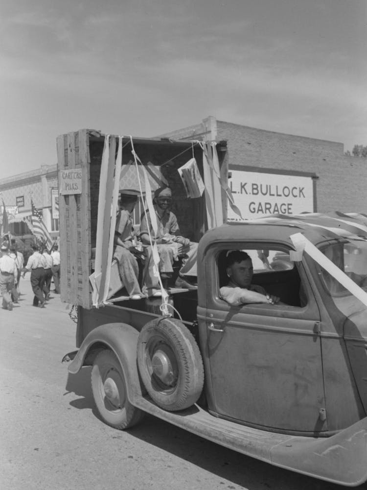 Untitled Photo, Possibly Related To The Fourth Of July Parade At Vale, Oregon By Russell Lee
