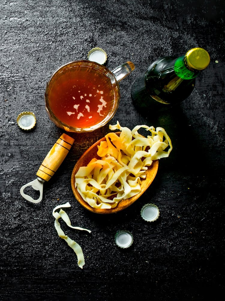 Beer in a glass mug and snacks — Food kitchen poster/blackboard, photo art