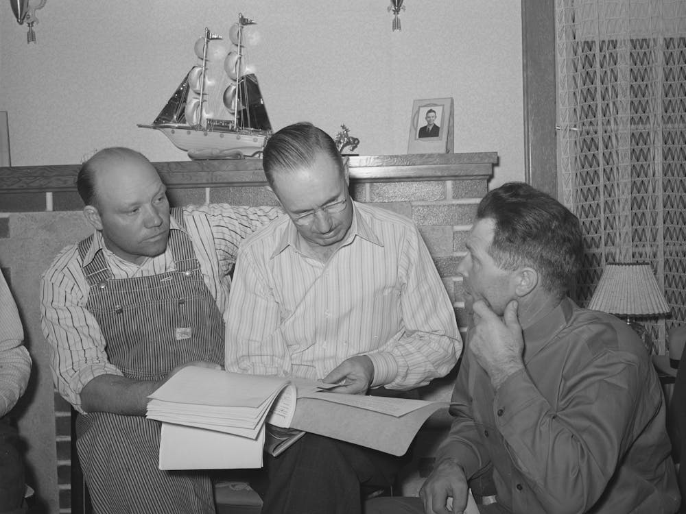 Fsa (Farm Security Administration) County Supervisor, Center, Offering Technical Information Concerning The