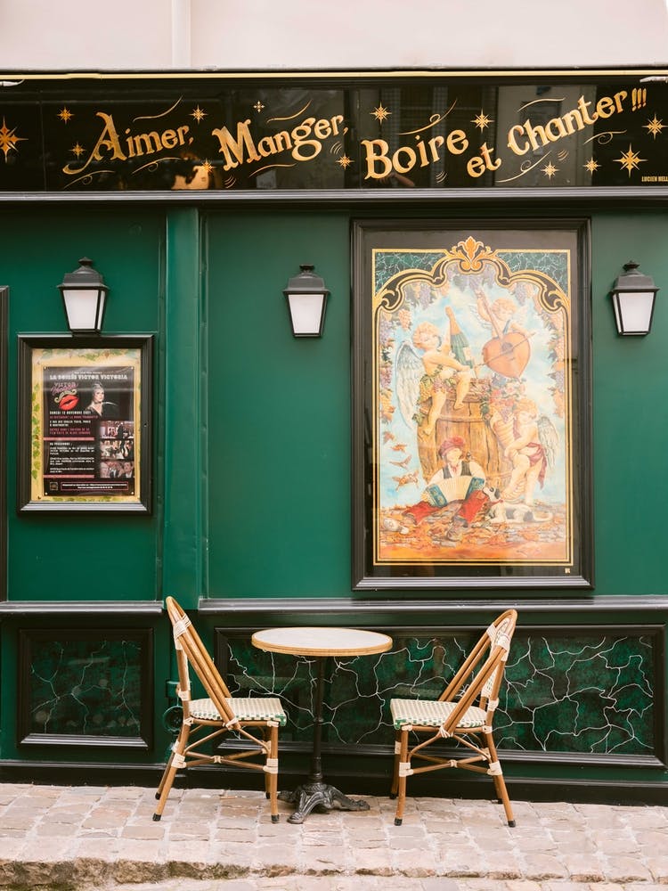 Montmartre Cafe