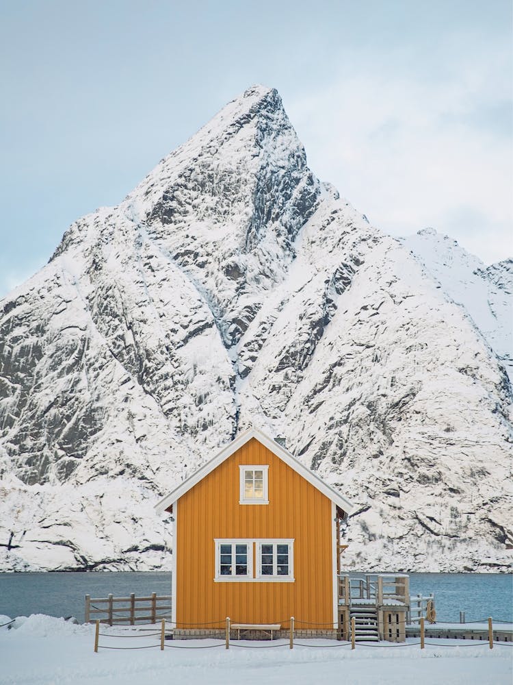 Gelbe Hütte Lofoten