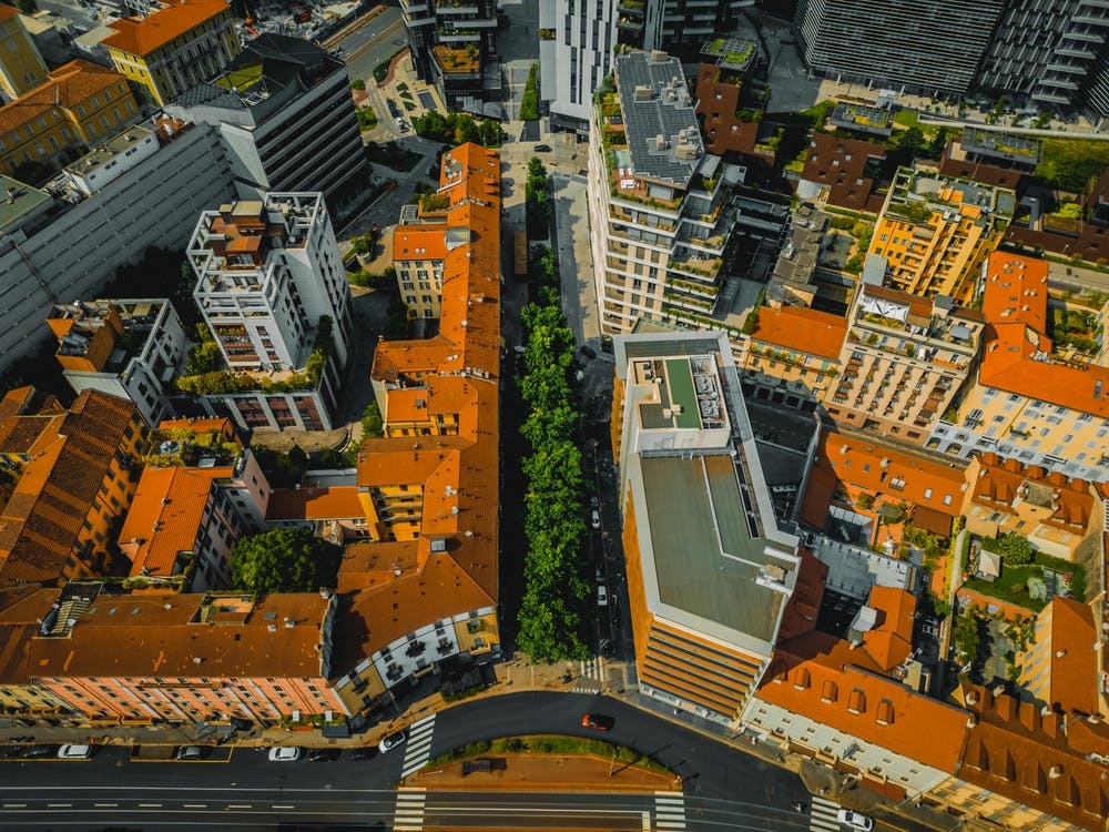Vista Spettacolare: Milano dal Cielo con il Drone