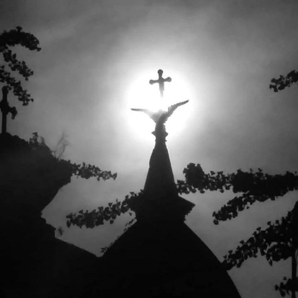 Silhouette einer Kirche