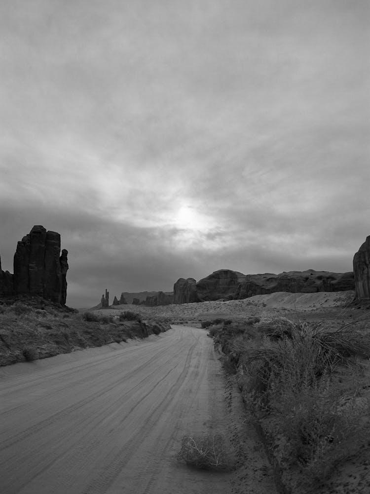 Monochromes Monument Valley IV auf Film