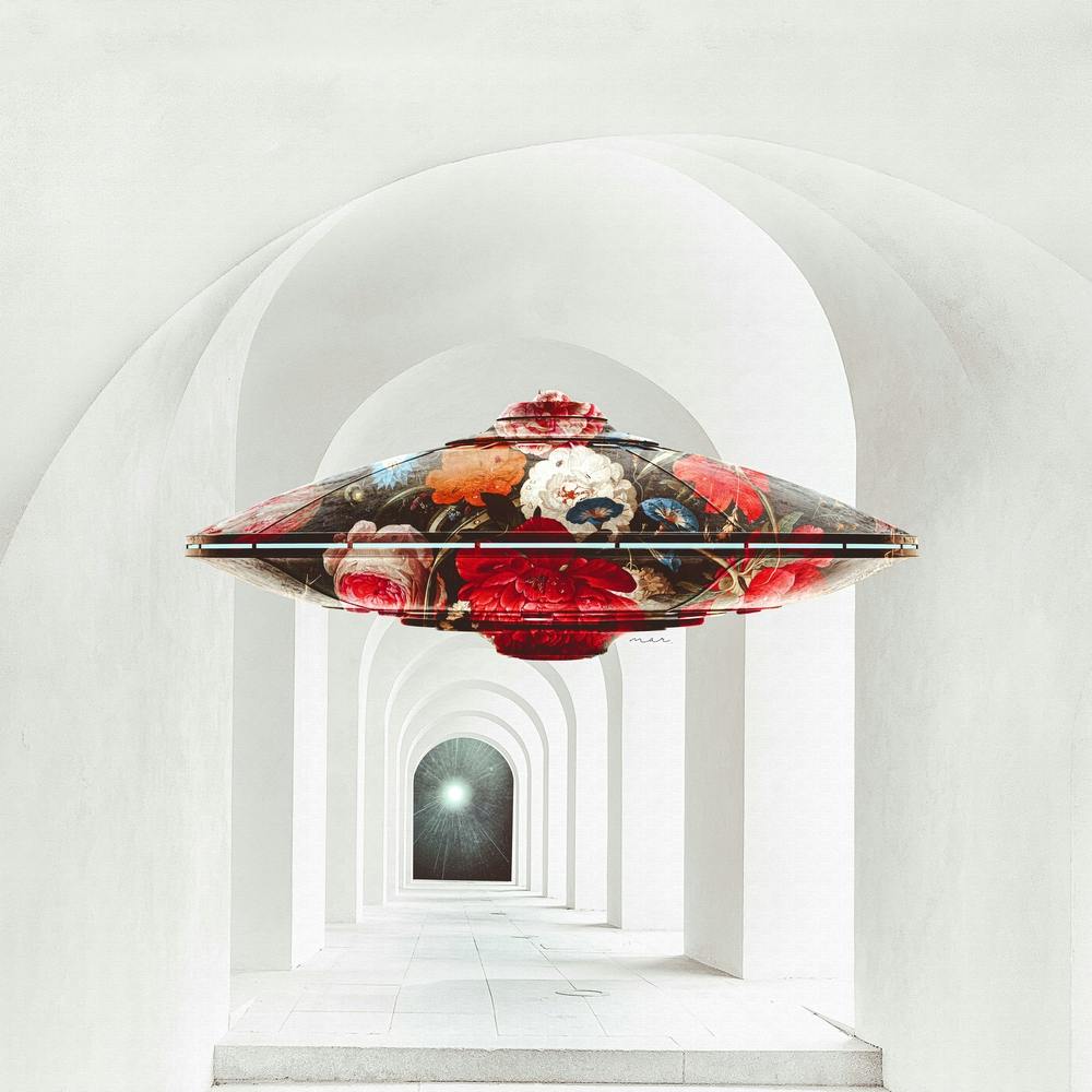 Ufo, Unidentified Floral Object Square