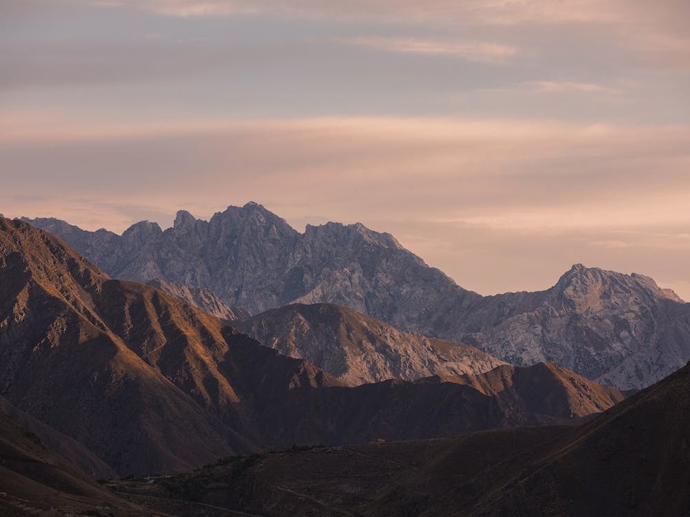 Ciels de montagne pastel