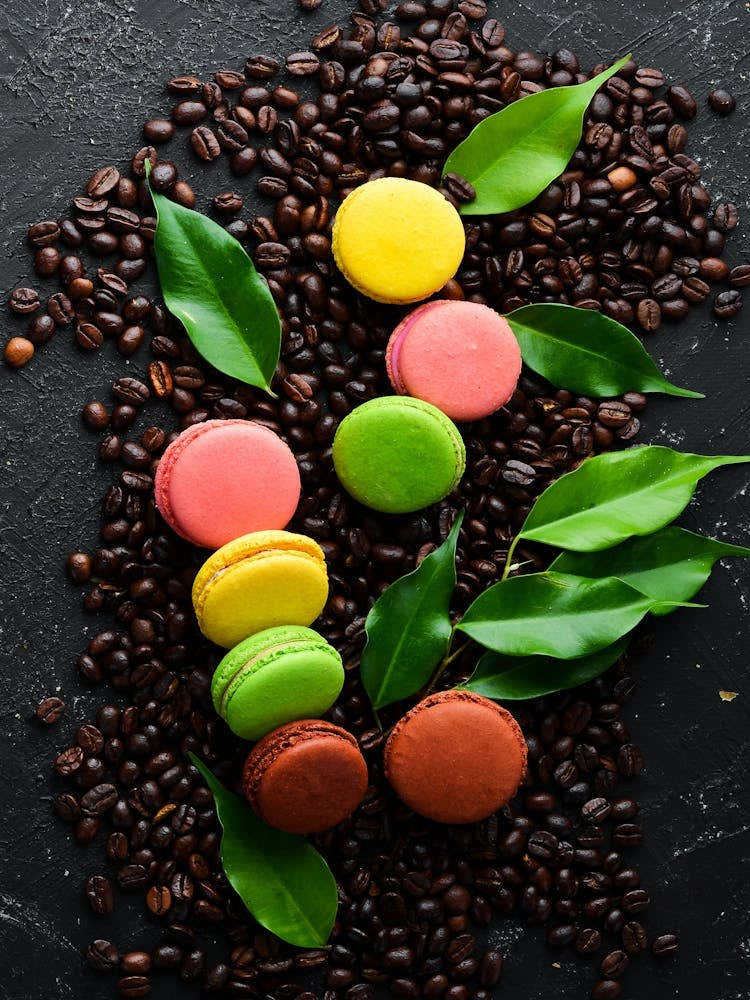 Macaroons colored cakes — Food kitchen poster/blackboard, photo art