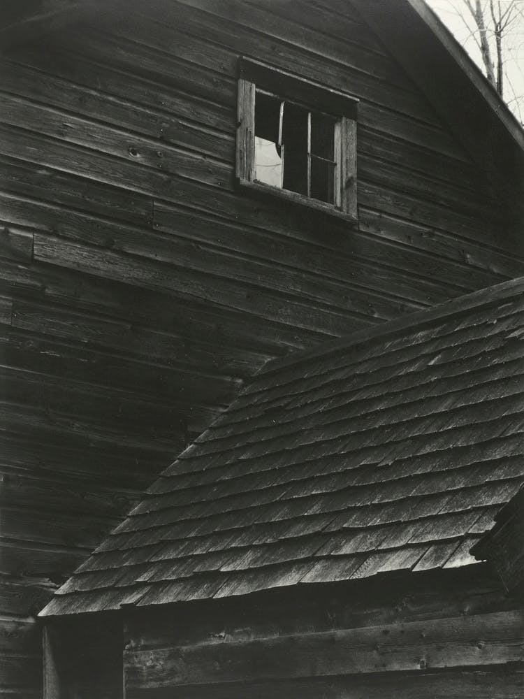Barn Lake George (1922), Alfred Stieglitz