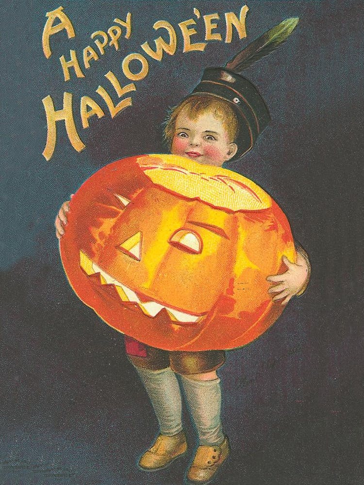 Fröhliches Halloween, kleiner Junge mit einem großen orangefarbenen Kürbis