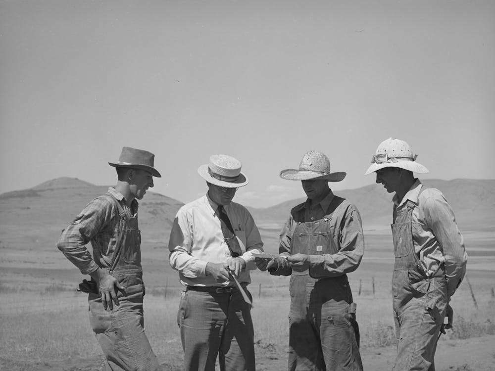 Mr Thayne, Cooperative Specialist Of Fsa (Farm Security Administration), Presenting Check To The Three Ericson