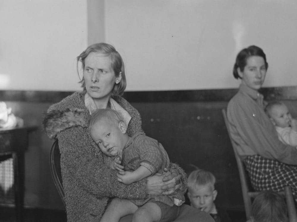 Mother And Child, Flood Refugees In A Schoolhouse At Sikeston, Missouri By Russell Lee