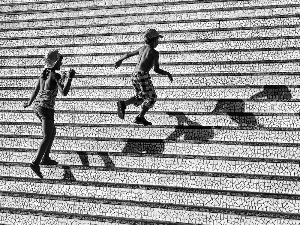 Auf der Treppe