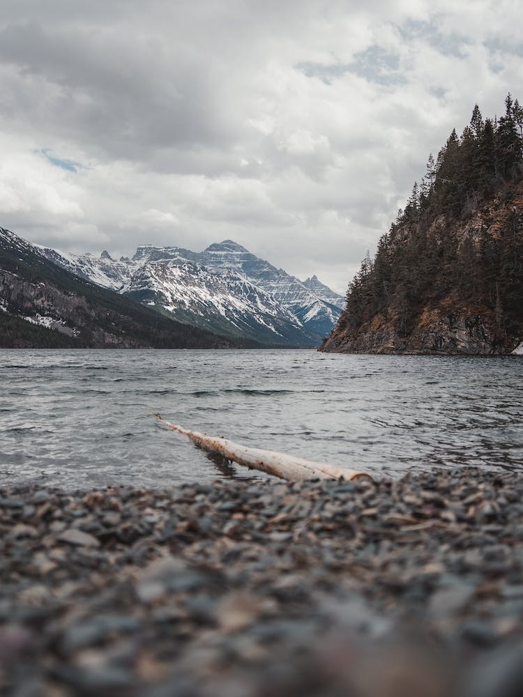 Cloudy Lake Day