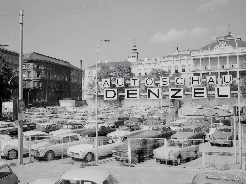 Denzel Car Show 1964   In The Background The Palais Coburg