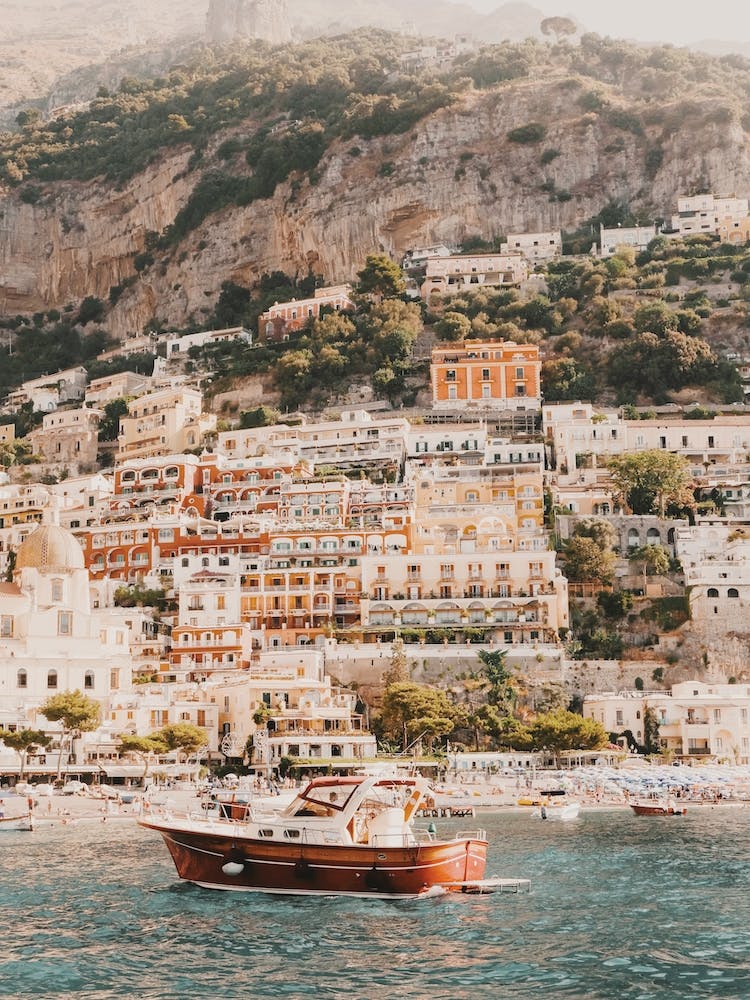 Yacht Dans La Baie