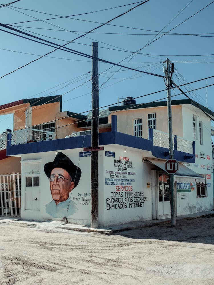 Sandige Straßen auf Isla Holbox Mexiko