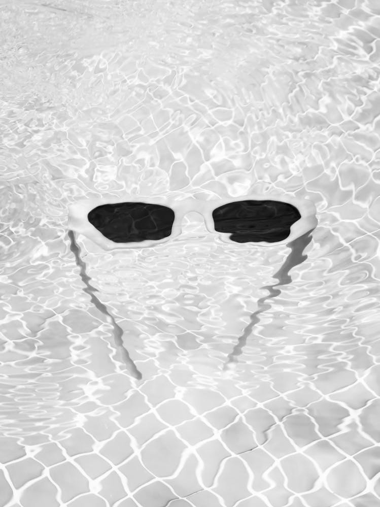 Sunglasses in Pool B&W_2655160
