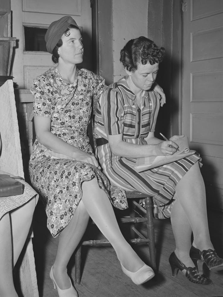 Secretary Of The Women S Extension Club, Pie Town, New Mexico, At This Meeting Recipes For Canning Vegetable