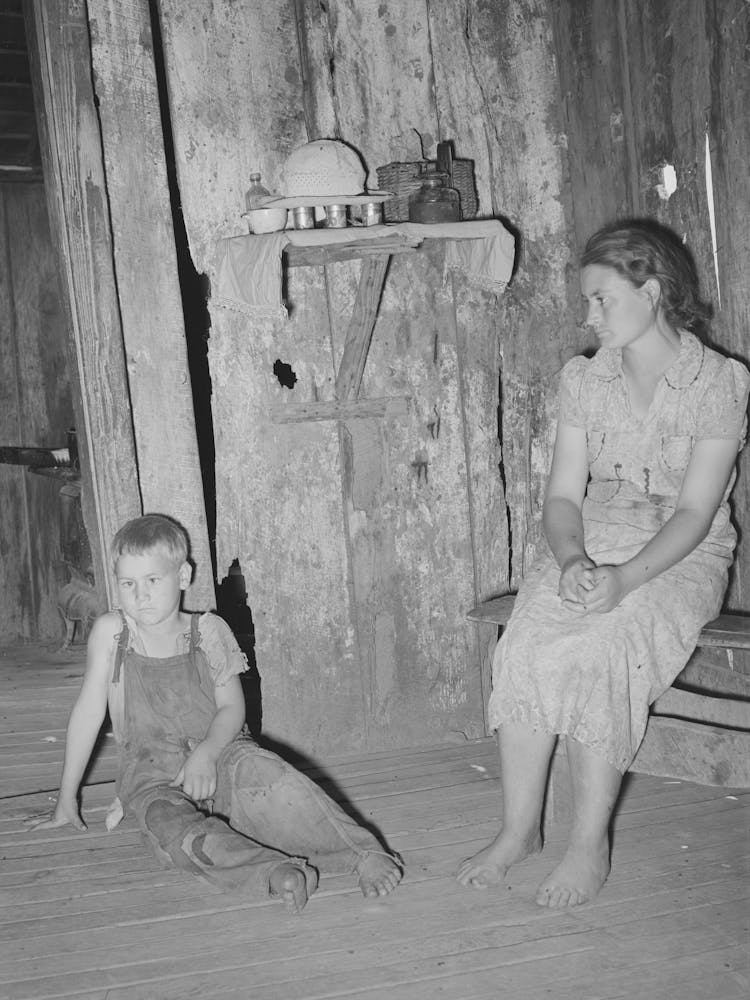 Children Of Agricultural Day Laborer At Home Near Webbers Falls, Muskogee County, Oklahoma By Russell Lee