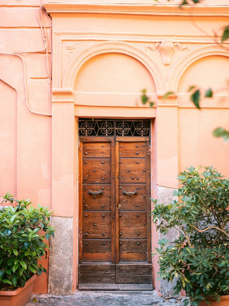 The Trastevere Door