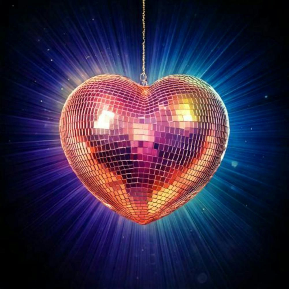 Firefly Vibrant Heart Shaped Disco Ball Floating In Light 45122 (2)