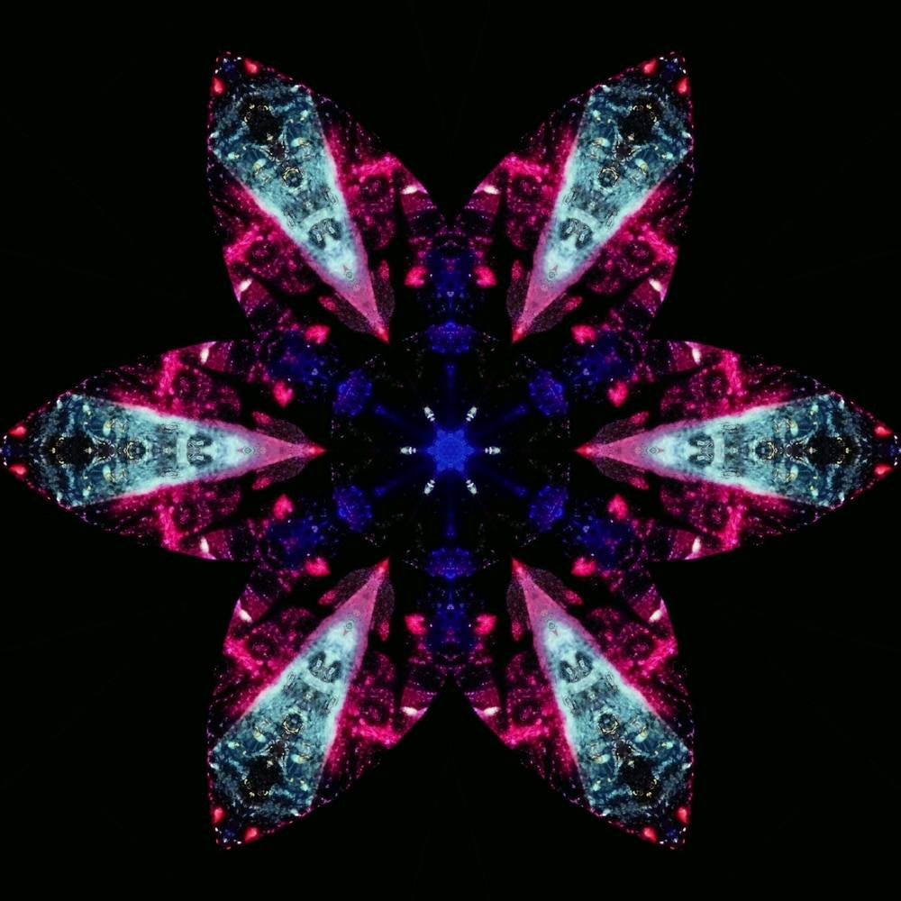 Pink Mandala Diamond Snowflake
