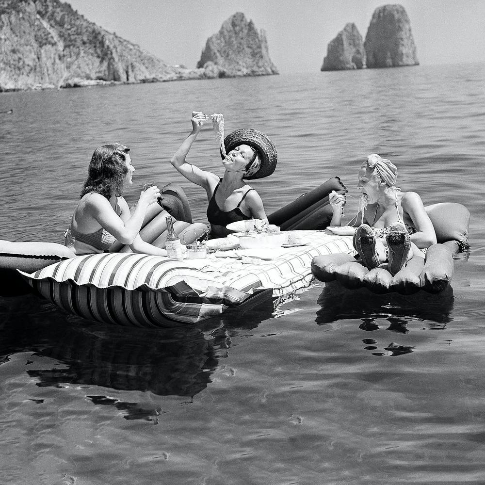 Three Women Spaghetti On Rafts 1