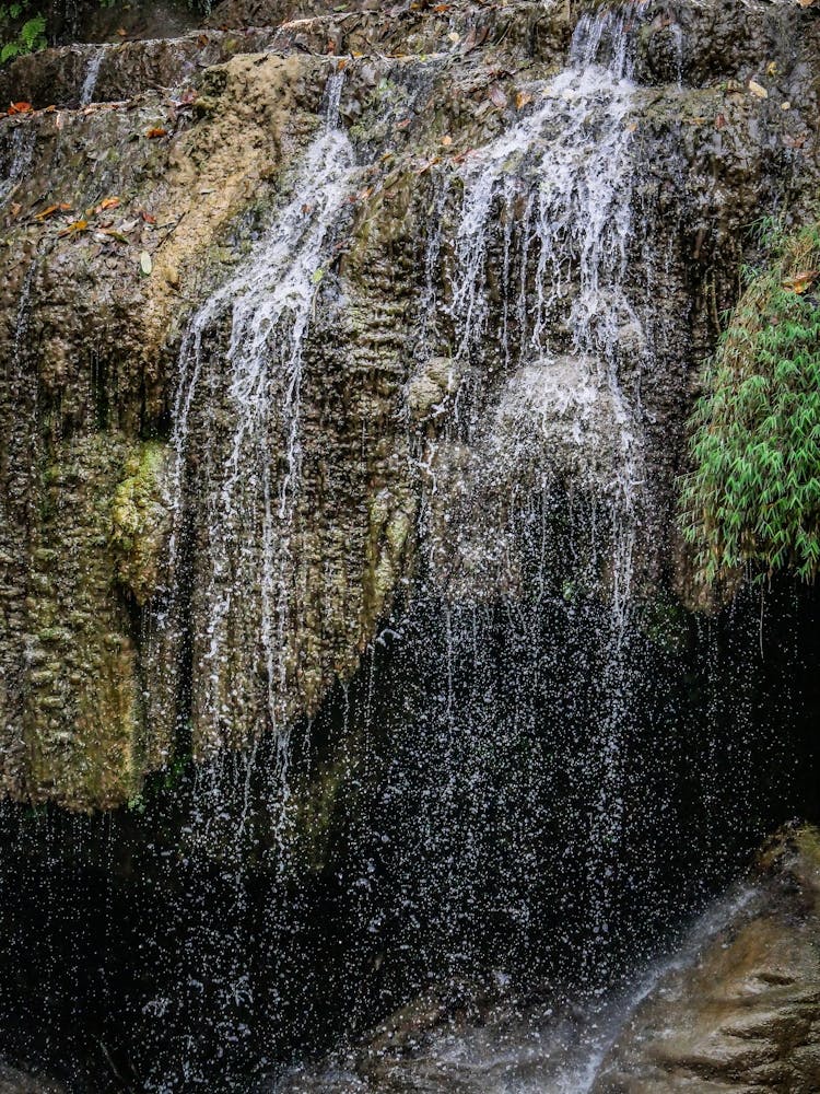 Wasserfall im Wald