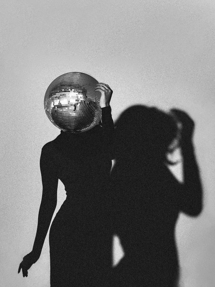 DISCO GIRL - Female Mystery