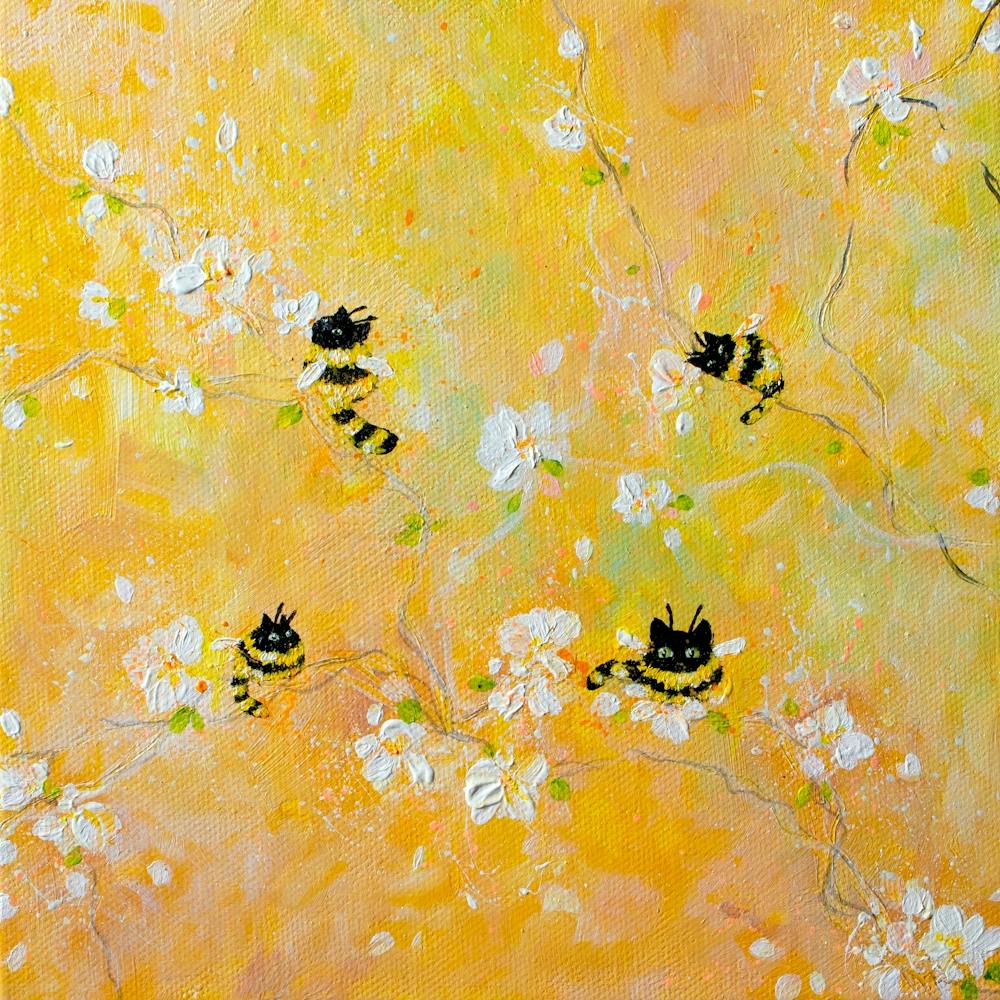 Tiny Bumble Bee Cats