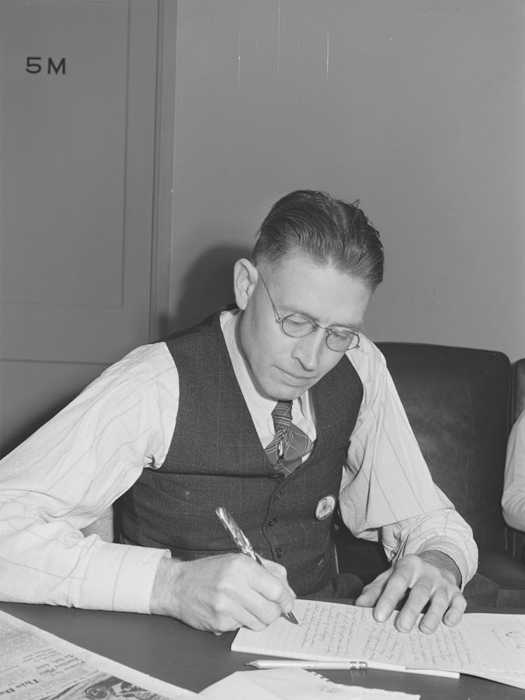Workman At Navy Shipyards At Fsa (Farm Security Administration) Duration Dormitories, Bremerton, Washington