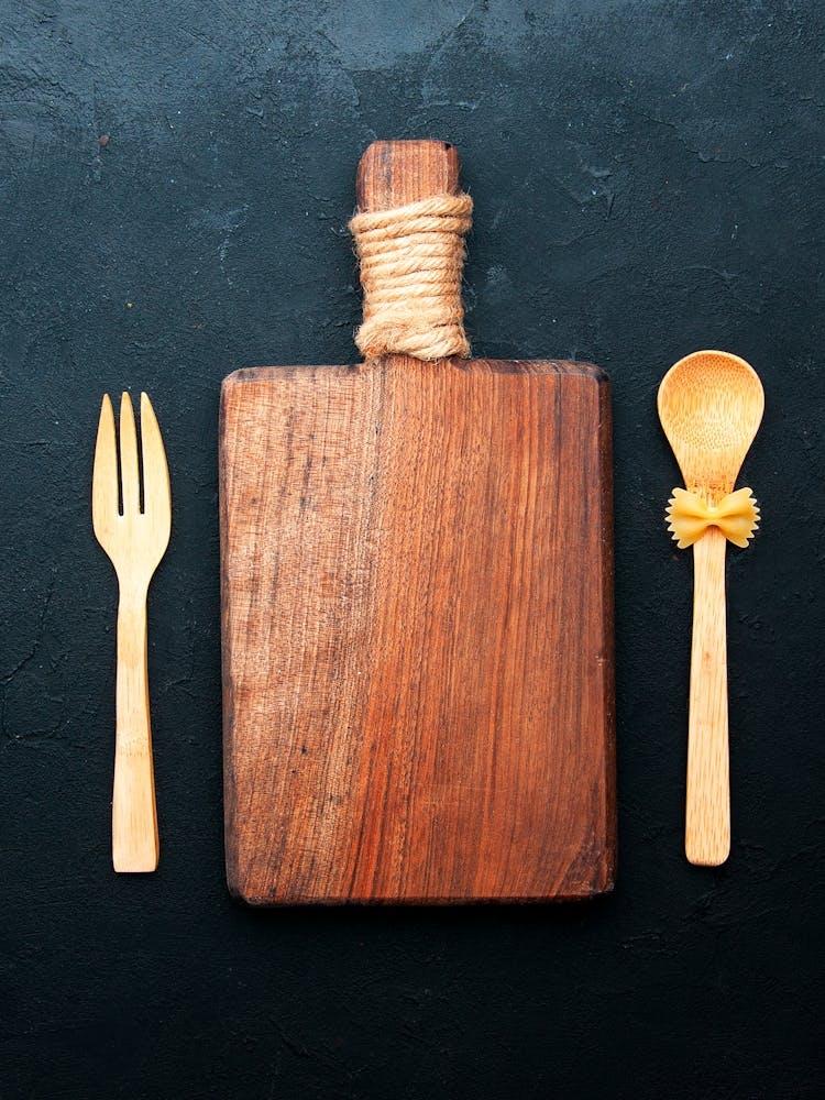 Chopping board & wooden spoon — Food kitchen poster/blackboard, photo art