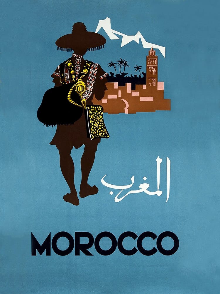 Maroc, Homme en costume traditionnel allant vers la grande ville