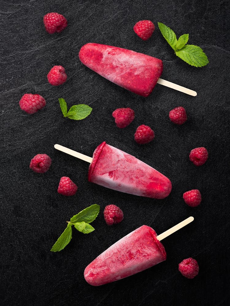 Fruit ice cream, raspberry — Food kitchen poster/blackboard, photo art