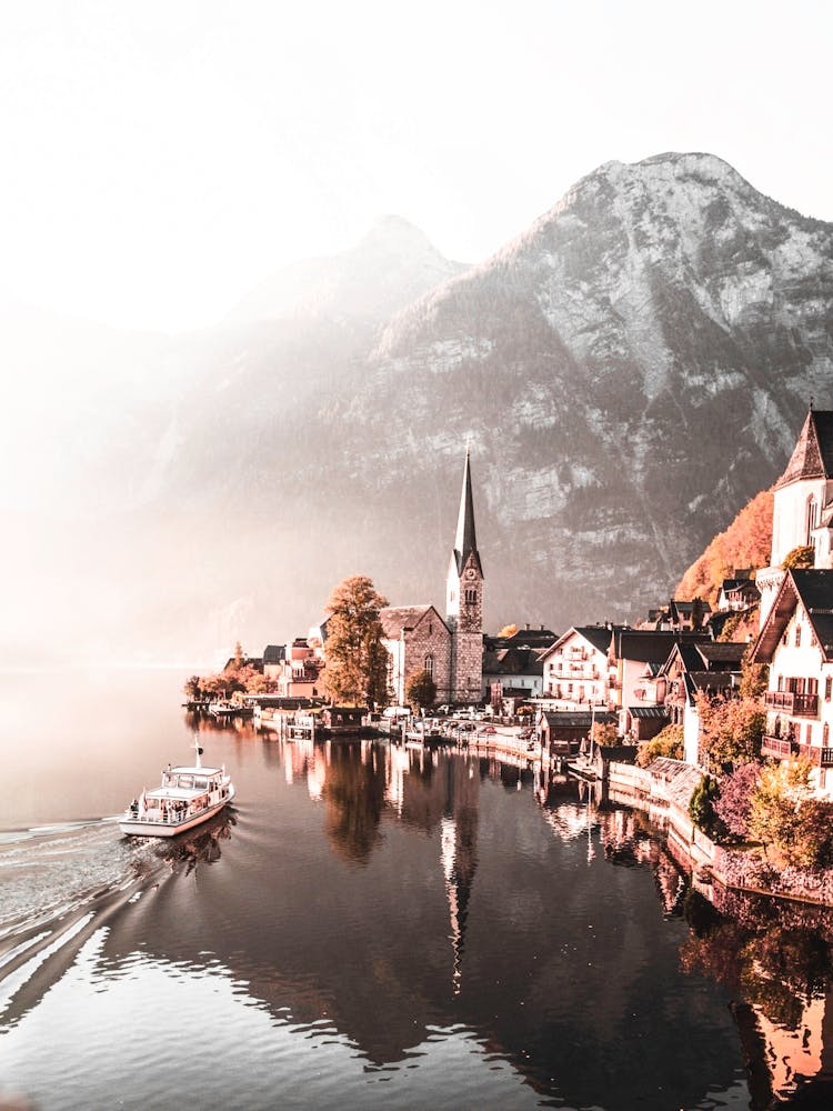 Sunrise at Hallstatt Village