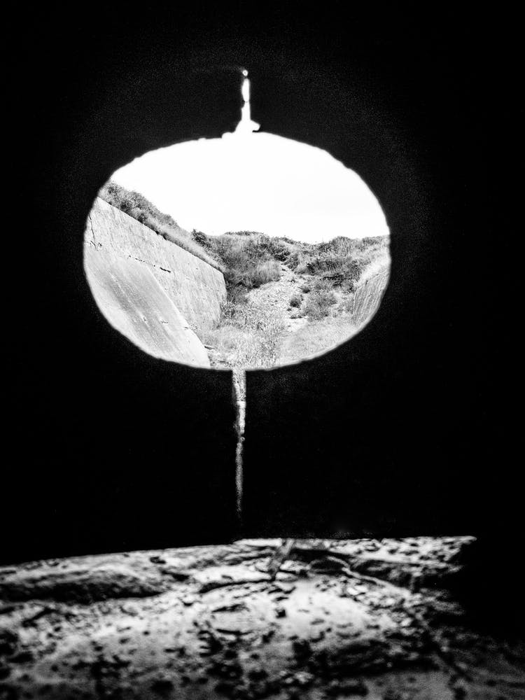 A Spy Hole In The Middle Of Nowhere // Travel Photography