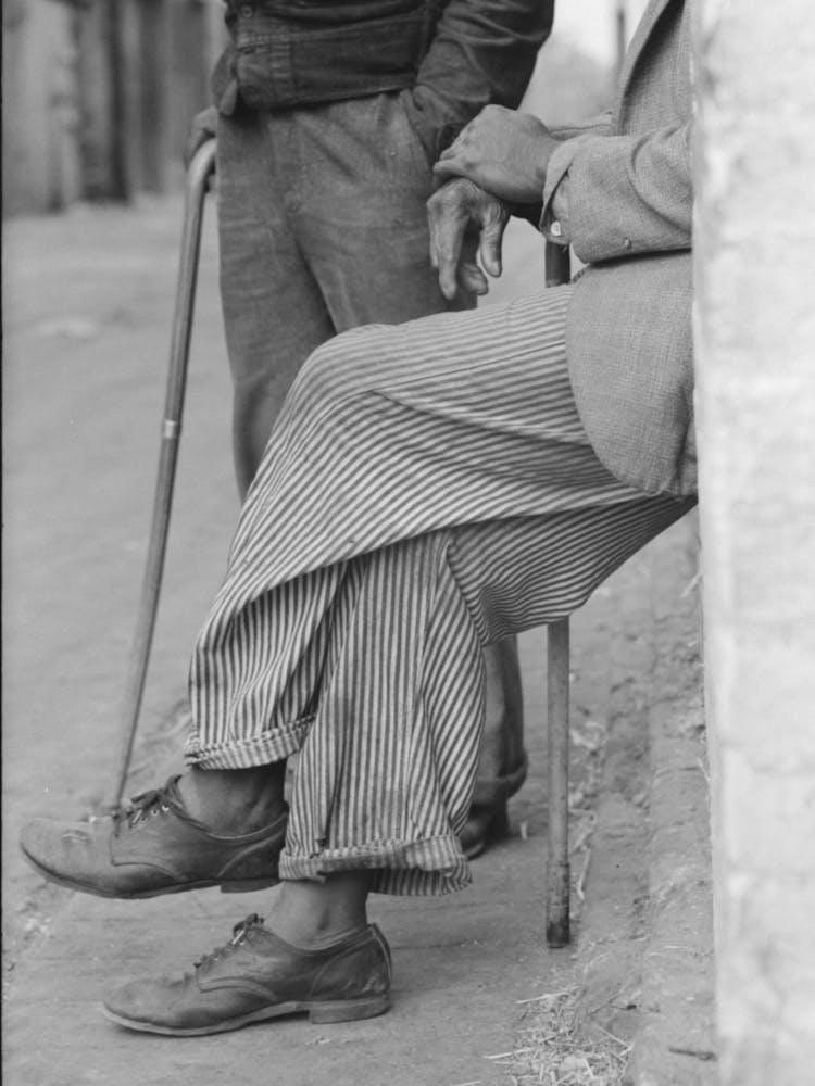 Untitled Photo, Possibly Related To Man, Hands Resting On His Cane, Waco, Texas By Russell Lee