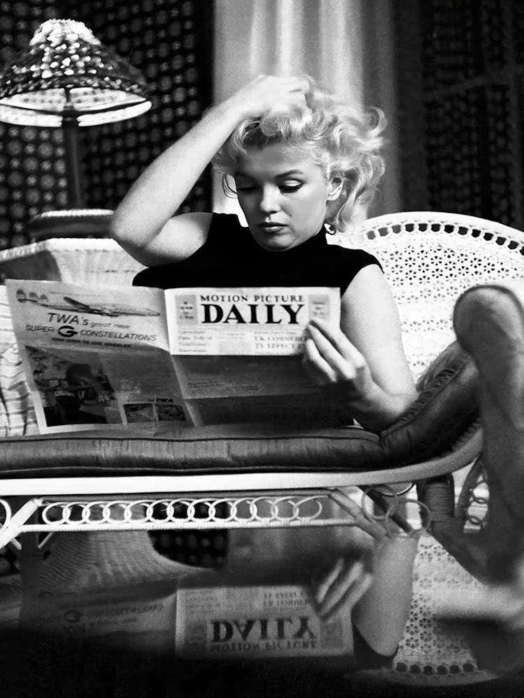 Marilyn Monroe Reading Newspaper